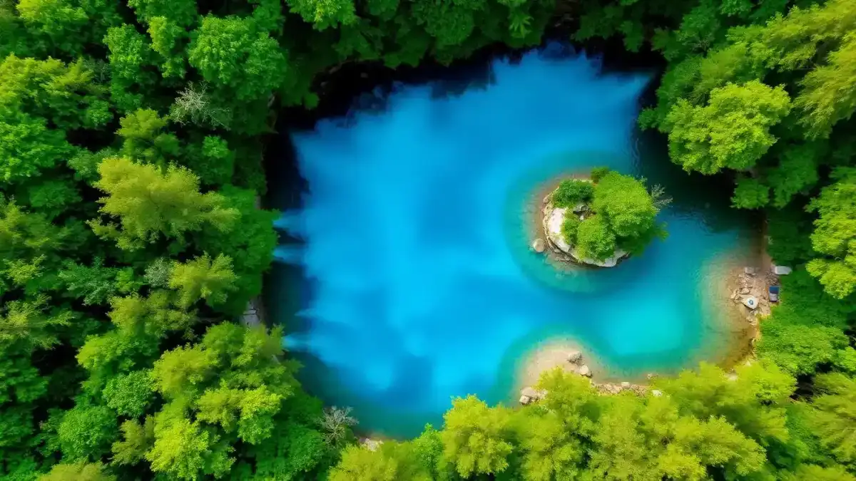 Syri i Kaltër (Blue Eye) natural spring near Saranda — popular day trip